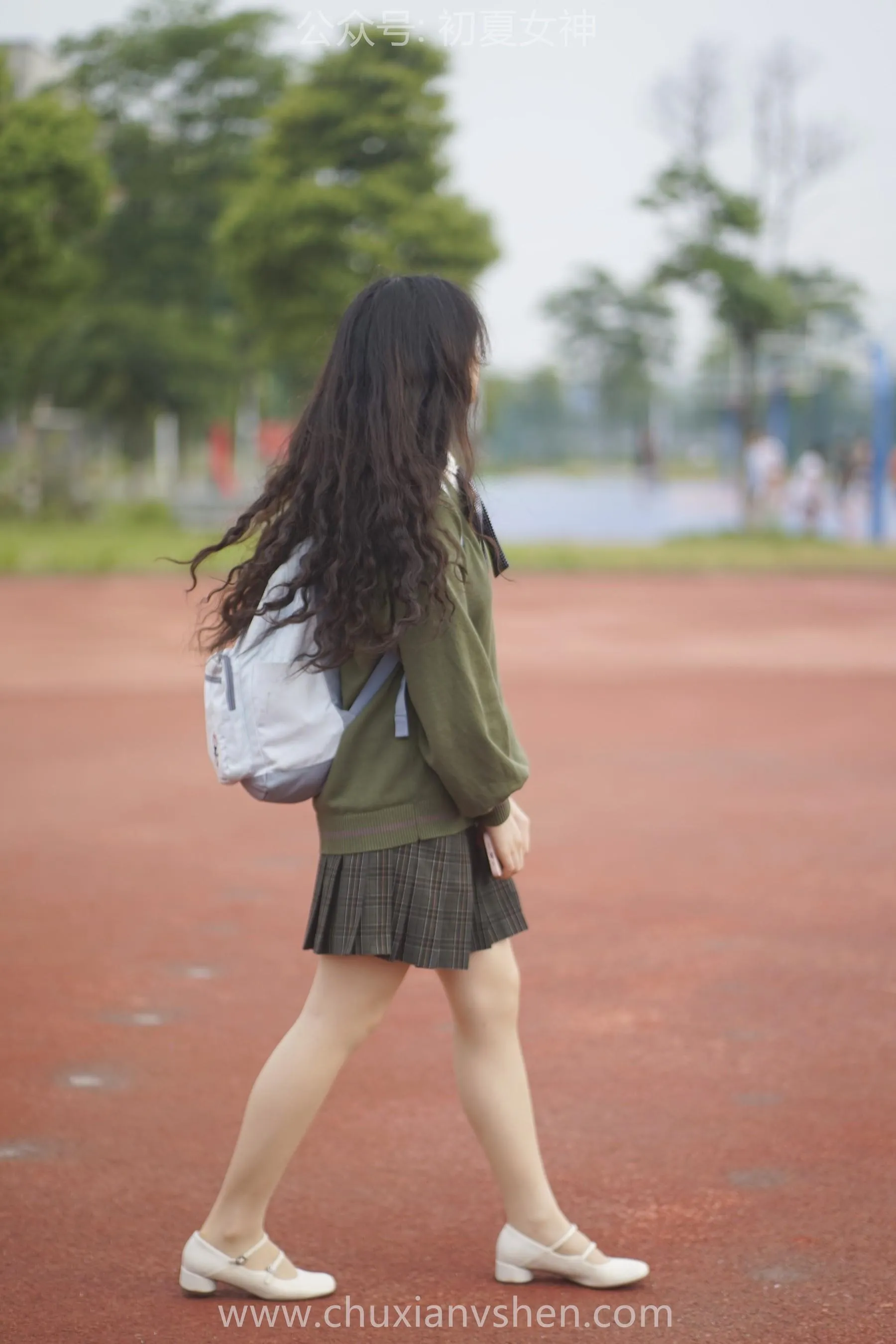 初夏女神 NO.064 欢欢 新晋学妹-学妹的一天 [164P]插图6